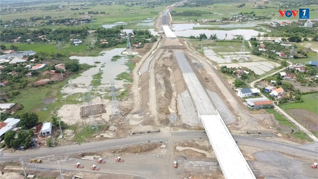 Đề nghị làm rõ dấu hiệu trục lợi khi thực hiện dự án cao tốc Khánh Hòa - Buôn Ma Thuột (18/09/2024)